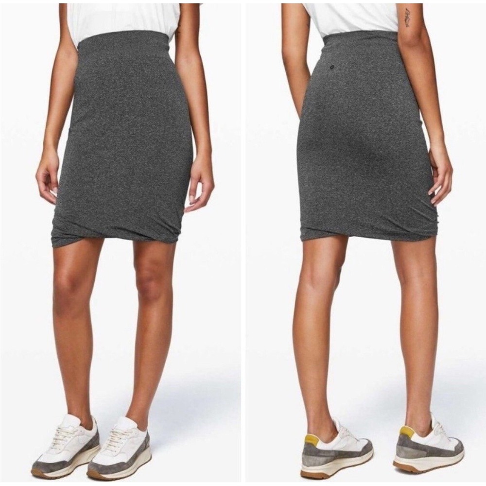 NWT Lululemon Gray Stretch Boulevard Bliss Skirt Size 8